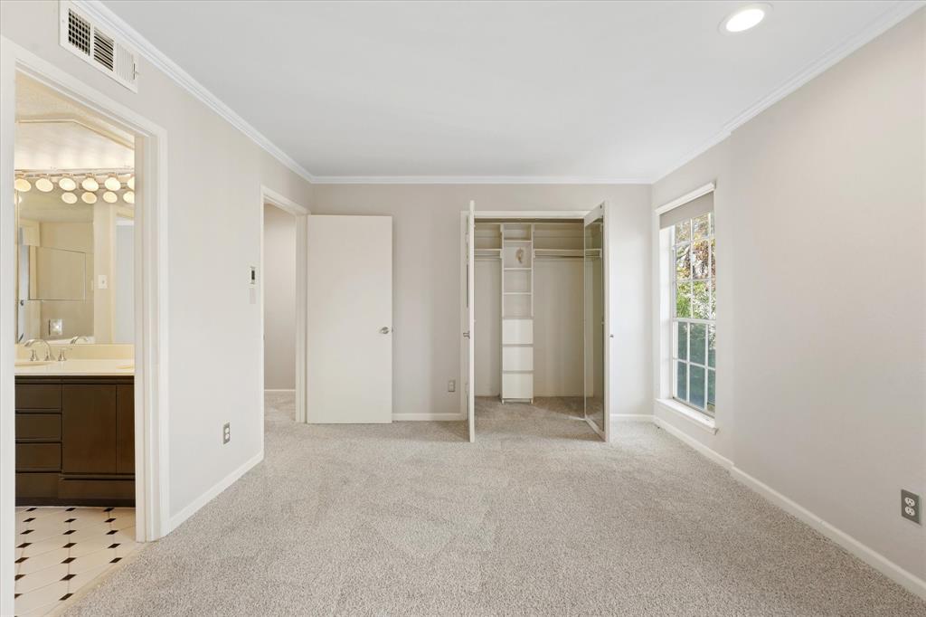 Travis Ave Condo 4409 - Residential Lease