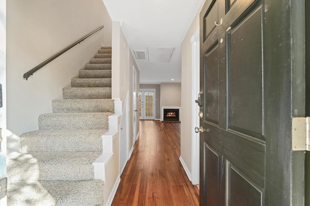 Travis Ave Condo 4409 - Residential Lease