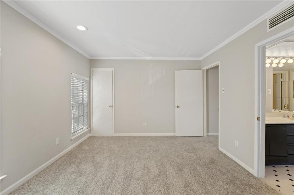 Travis Ave Condo 4409 - Residential Lease