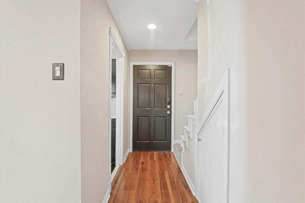 Travis Ave Condo 4409 - Residential Lease