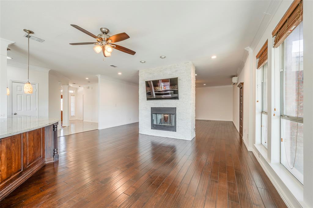 Hollows Northlake Woodlands - Residential