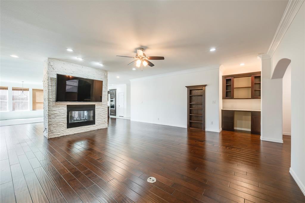 Hollows Northlake Woodlands - Residential