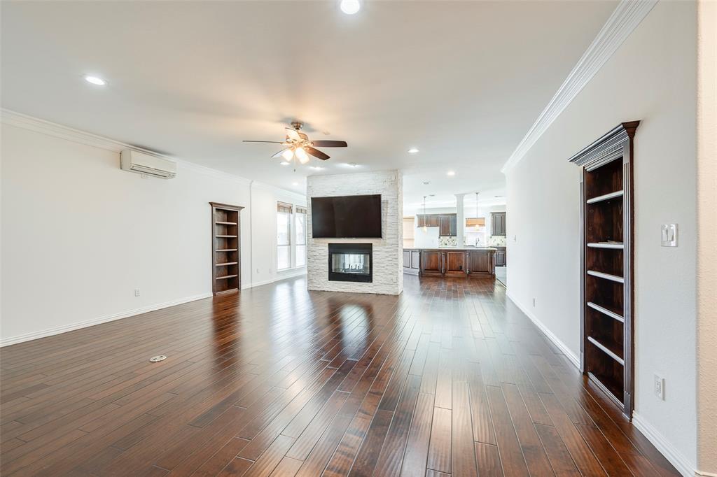 Hollows Northlake Woodlands - Residential