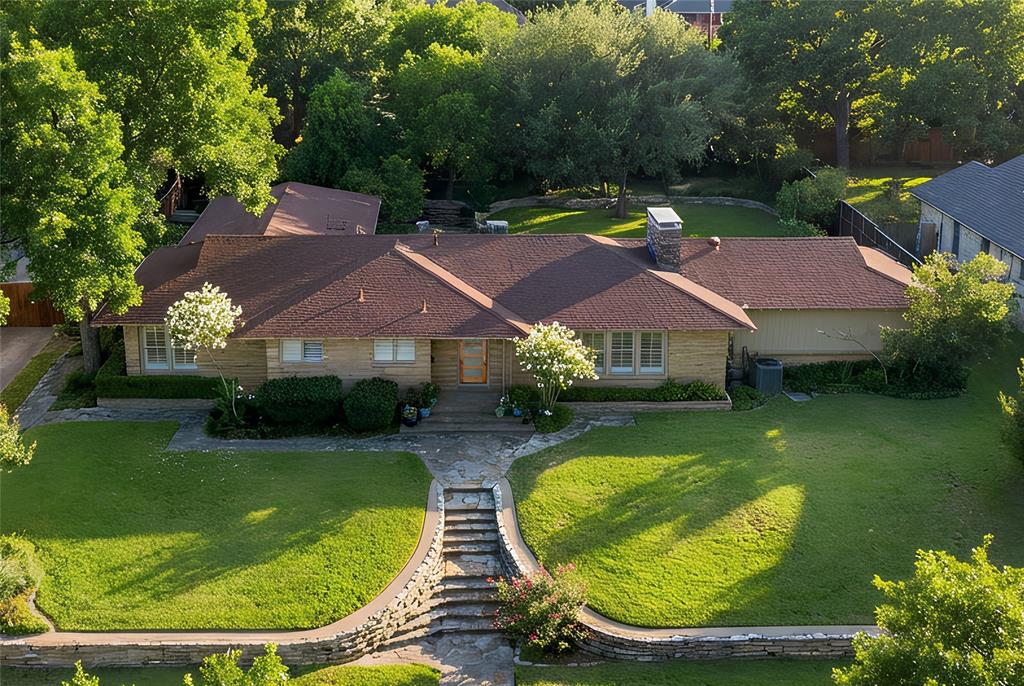 601 W Columbia Street