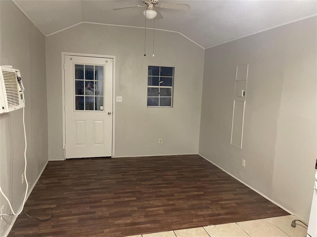 Shreveport, Louisiana 71108, United States, 1 Bedroom Bedrooms, ,1 BathroomBathrooms,Residential,Pending,9652