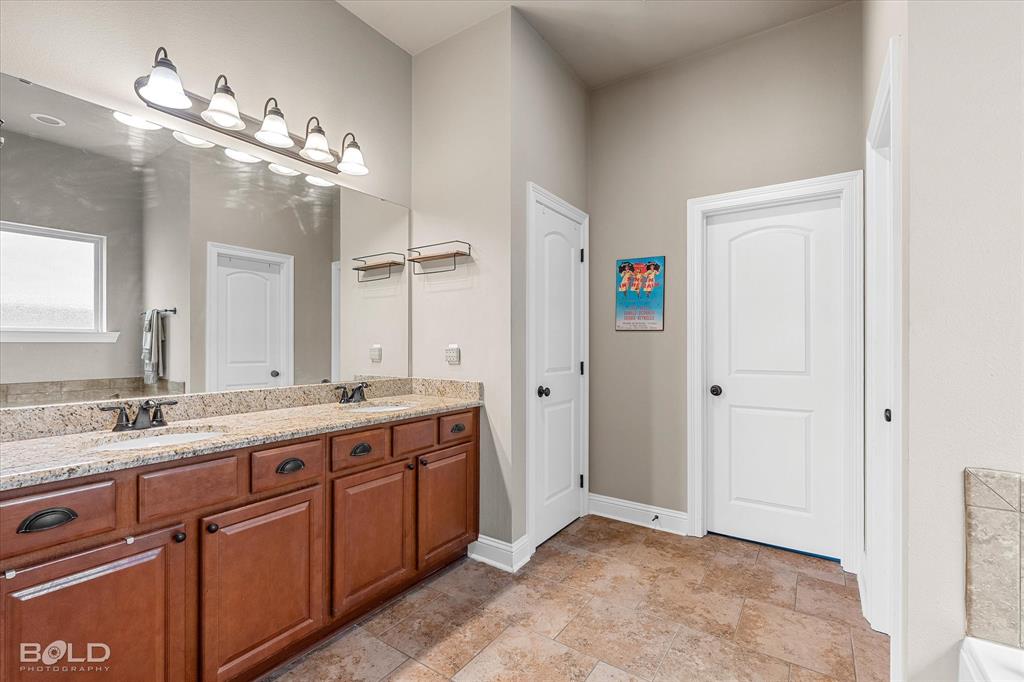 Shreveport, Louisiana 71105, United States, 3 Bedrooms Bedrooms, ,2 BathroomsBathrooms,Residential,Active,146805