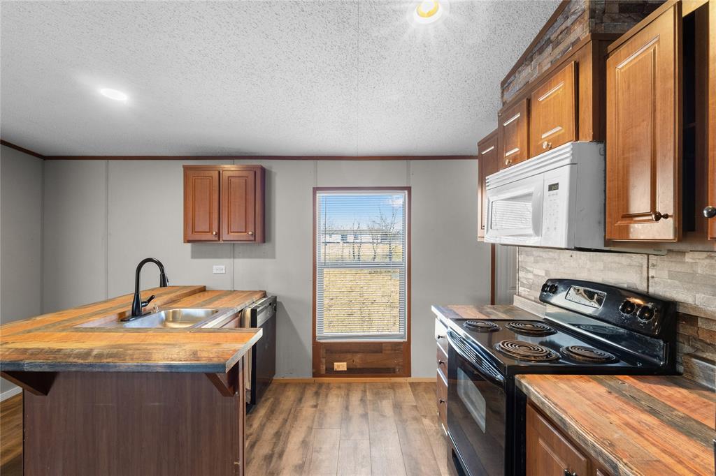 Sapphire Rdg - Residential