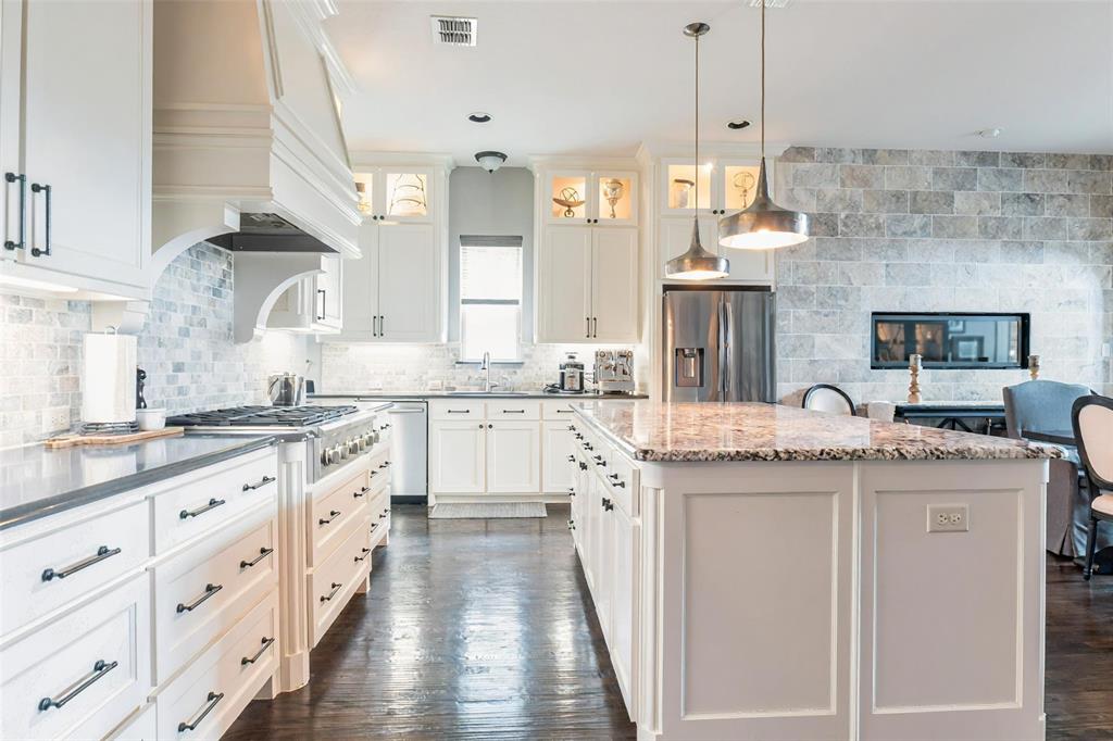 8051 Harliquin Court