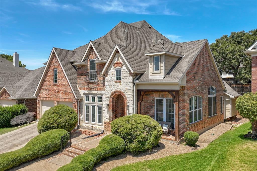 3401 Marymount Drive