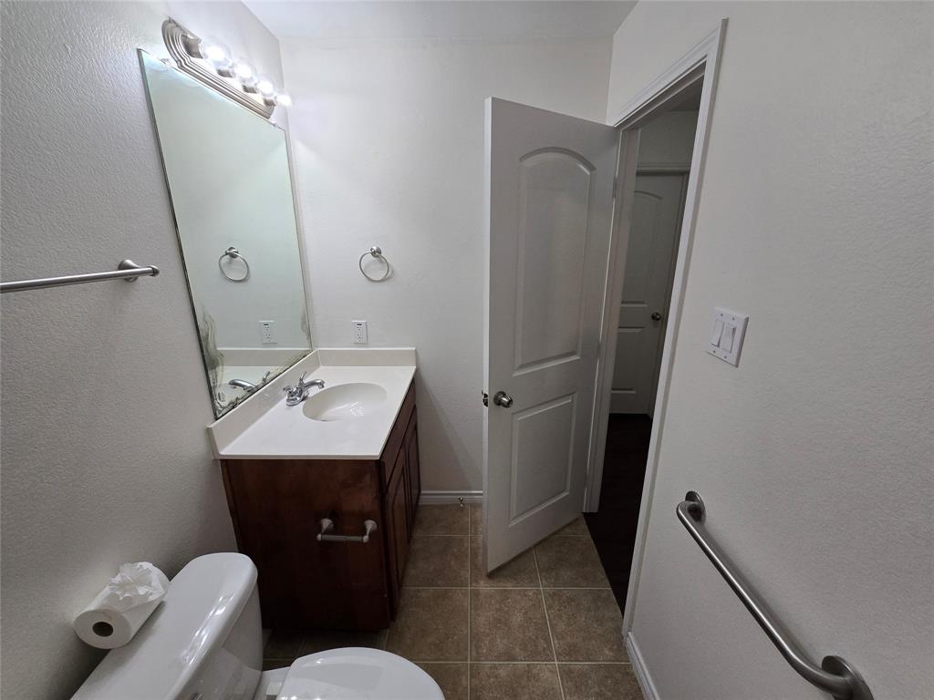 Golden Pond Estate - Residential Lease