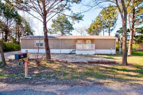 775 Whitaker Circle Gordonville TX 76245