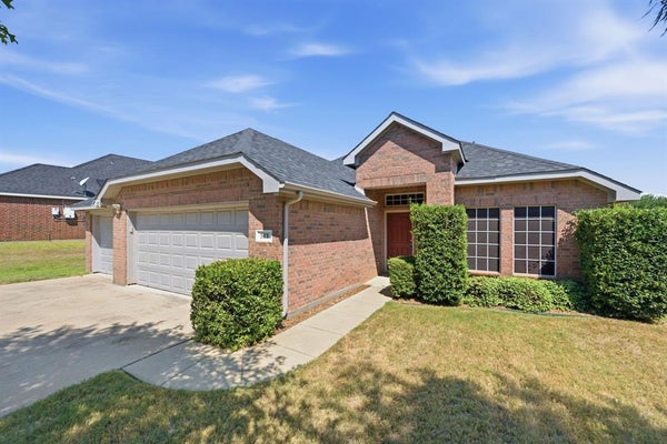 513 NORTHBROOK AVE, LITTLE ELM, TX 75068 - Image 2760667e7eb4aaeb24bf178d88a791dc/2808535288