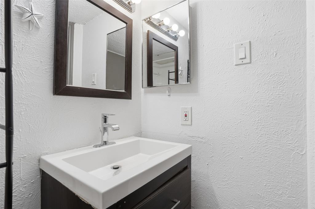 Royal Lane Highlands Condos - Residential