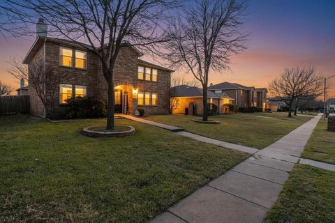 1512 Golden Grass Drive Lancaster TX 75134