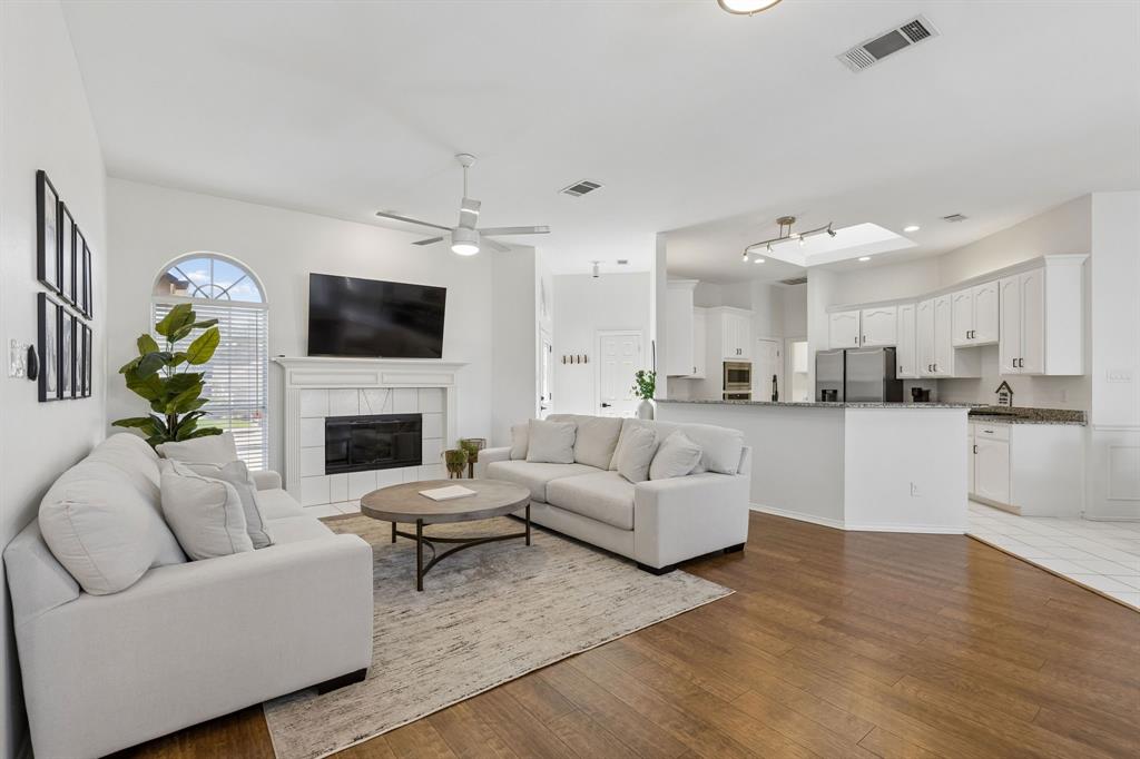 3115 Sandcastle Trail