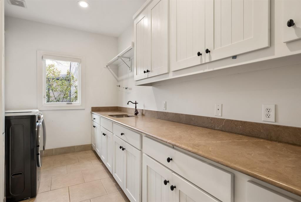 Linwood Place - Residential