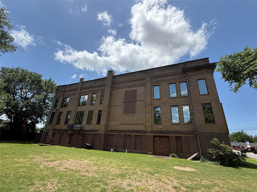 Dumas J P Add - Commercial Sale