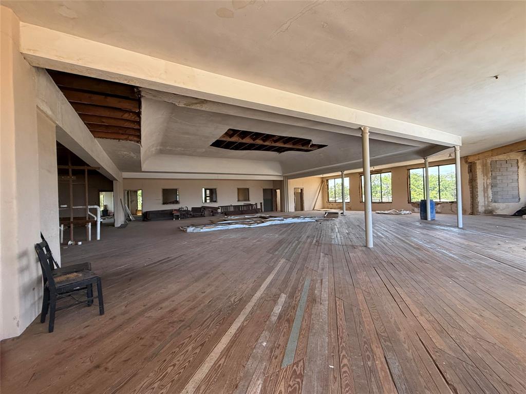 Dumas J P Add - Commercial Sale