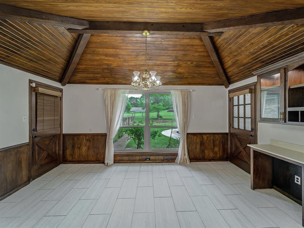 Hollywood Estate - Residential