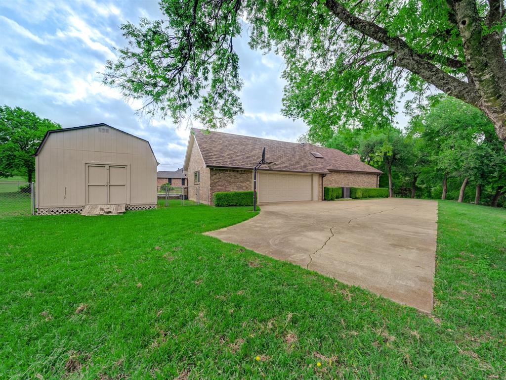 Hollywood Estate - Residential