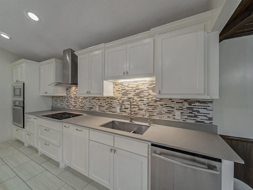 Hollywood Estate - Residential