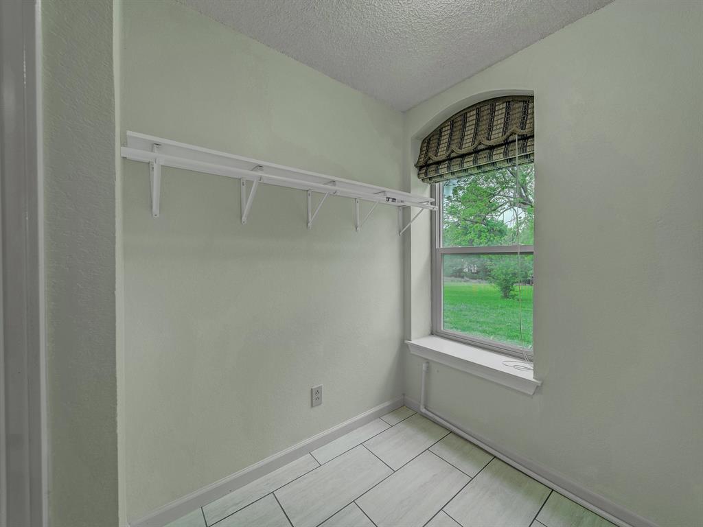 Hollywood Estate - Residential