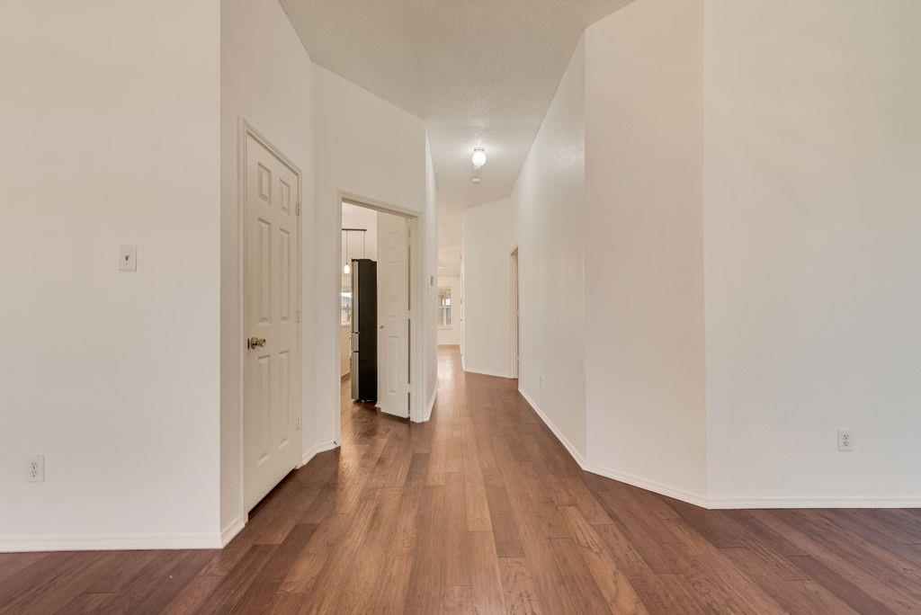 Photo of 2704 Crooked Creek, Mesquite, TX 75181 (MLS # 21339148)