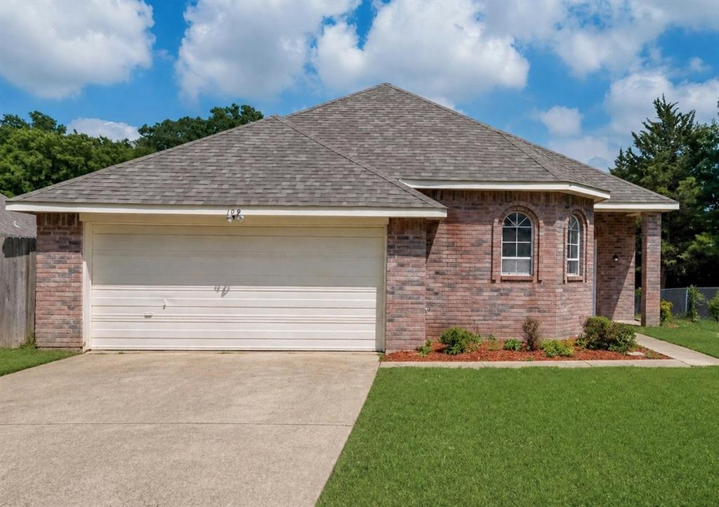 Photo of 109 Brockway Drive, Rockwall, TX 75032 (MLS # 21245786)