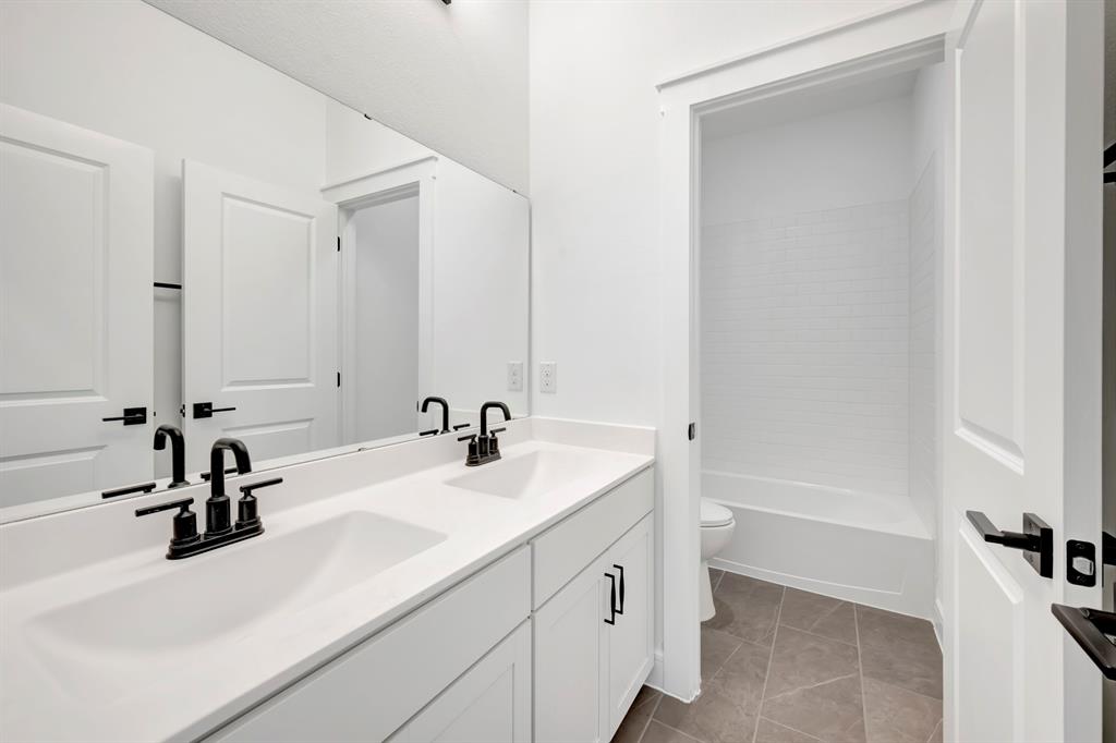 Kreymer at the Park - Residential