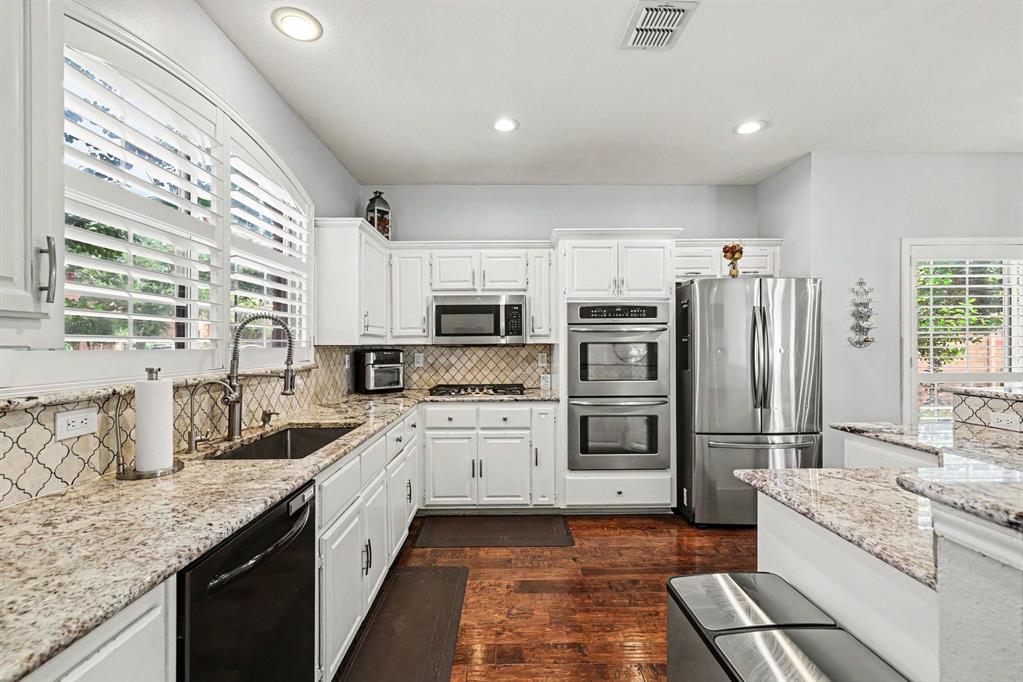 2912 Barksdale Drive