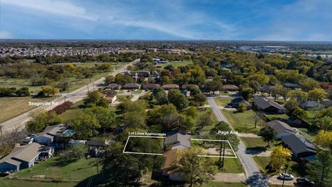 A home in Seagoville