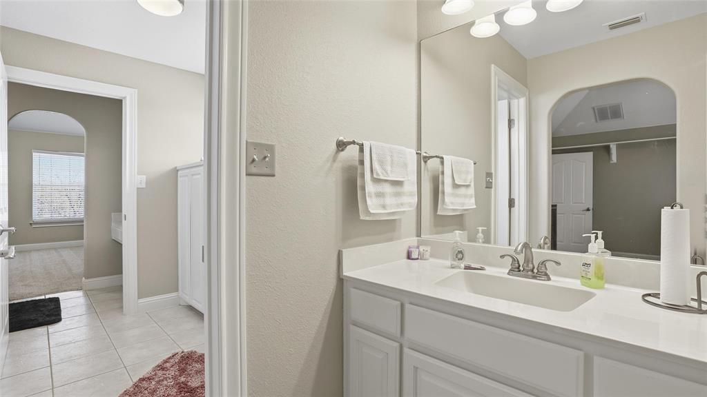 Lakes At Saddle Creek Sub - Residential