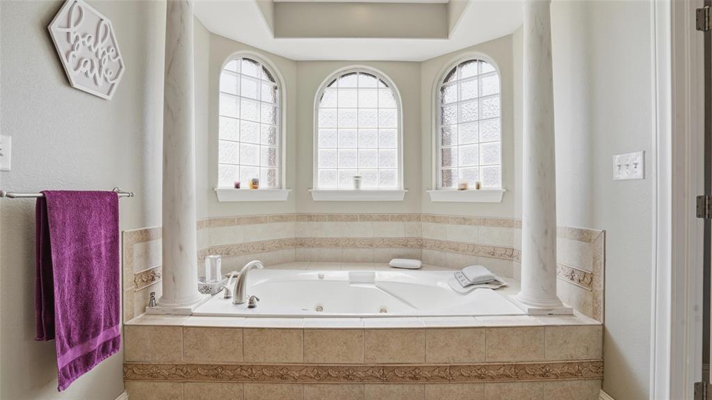 Lakes At Saddle Creek Sub - Residential