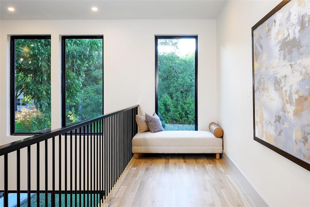 Mockingbird Hill - Residential