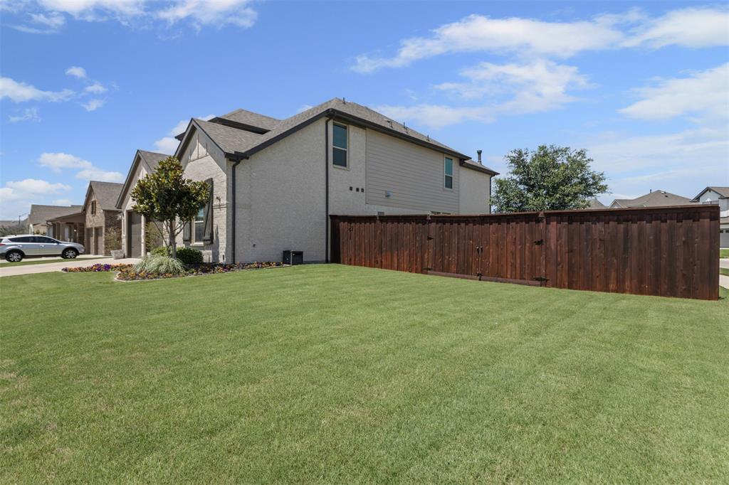 6165 Strada Cove