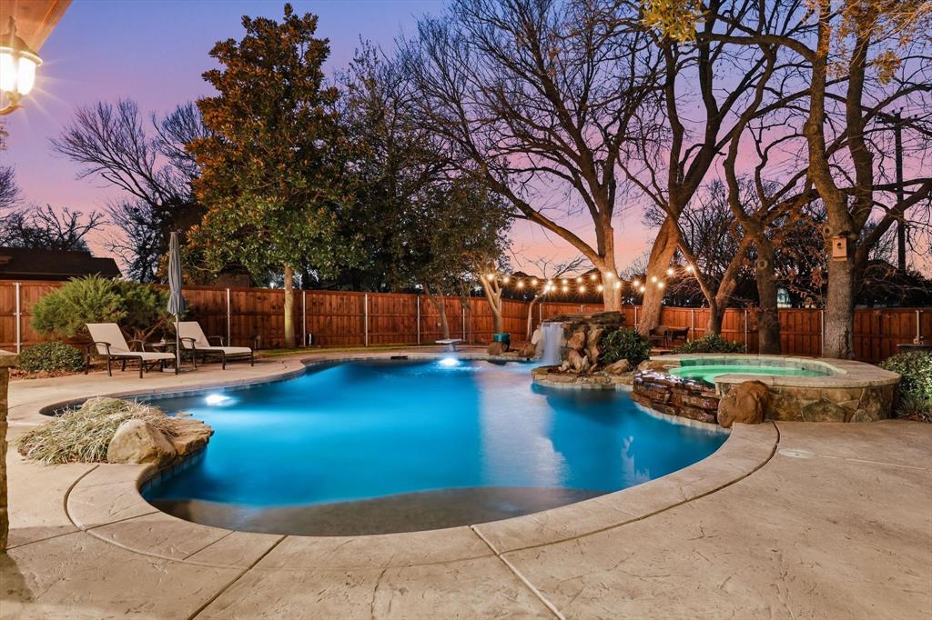 2711 Quail Cove Drive