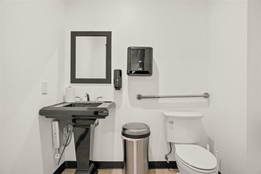 Sunset Hill - Commercial Sale