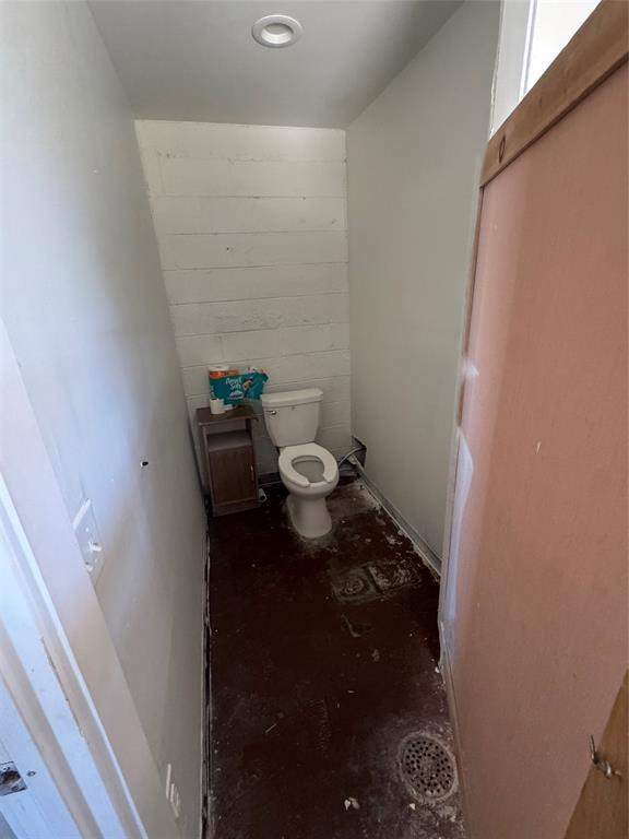 College Drive Rep - Commercial Lease