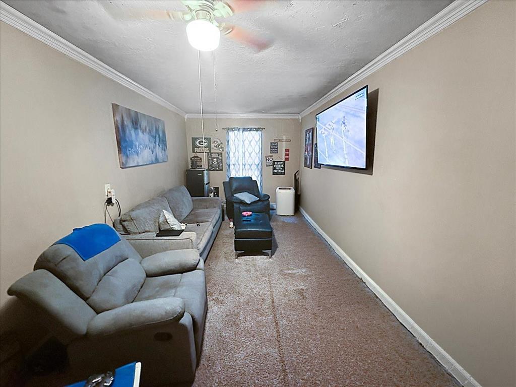 705 Parker Circle