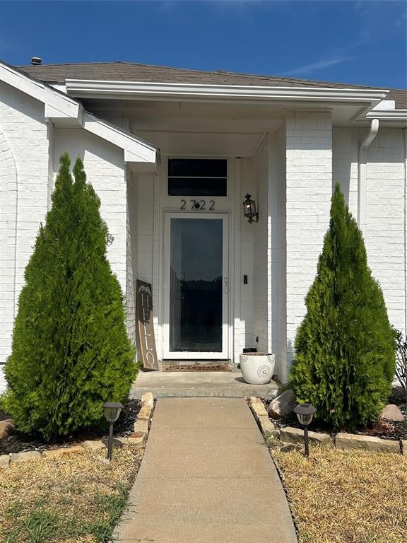 2722 Kingsbury Drive