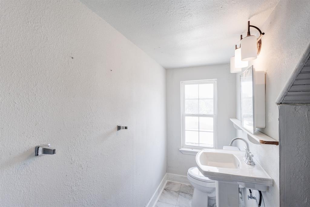 Chico, Texas 76431, United States, 3 Bedrooms Bedrooms, ,3 BathroomsBathrooms,Residential,Active,160914