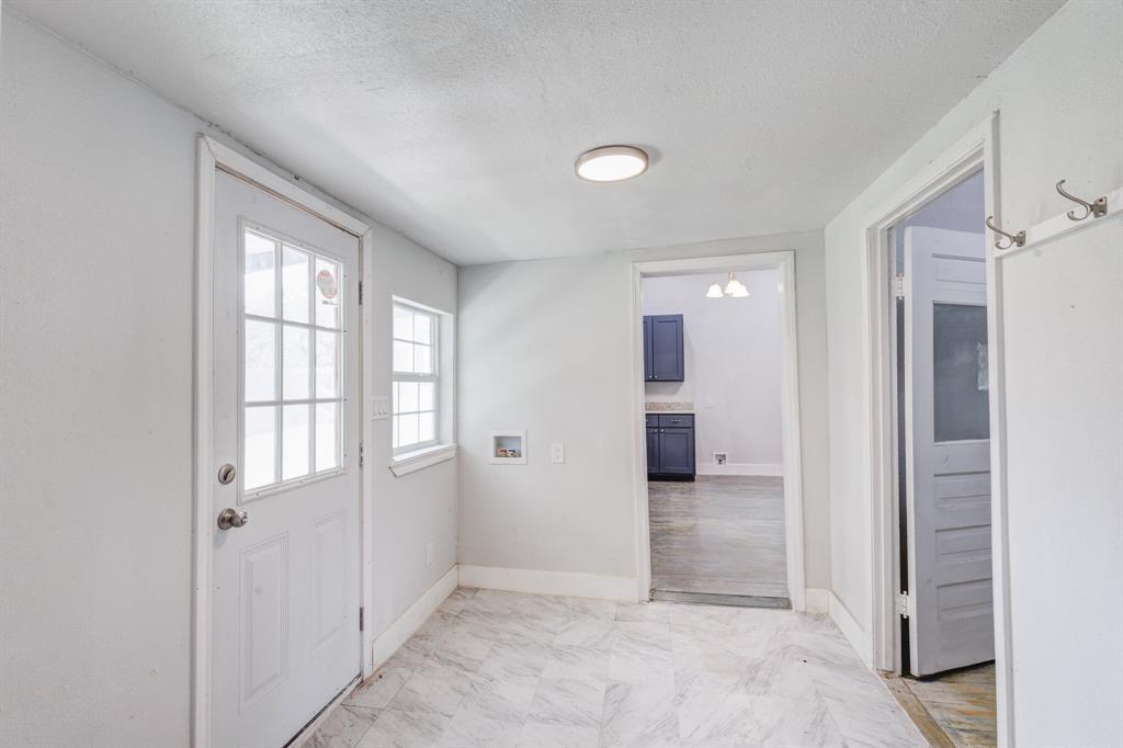 Chico, Texas 76431, United States, 3 Bedrooms Bedrooms, ,3 BathroomsBathrooms,Residential,Active,160914