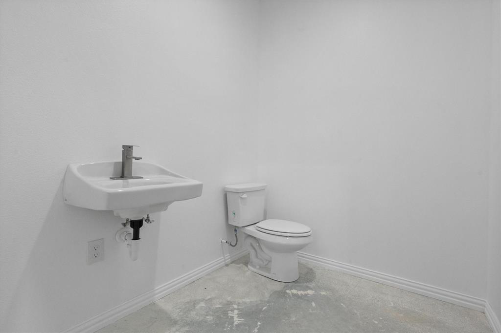 Guadalupe Garcia Surv Abs #614 - Commercial Sale