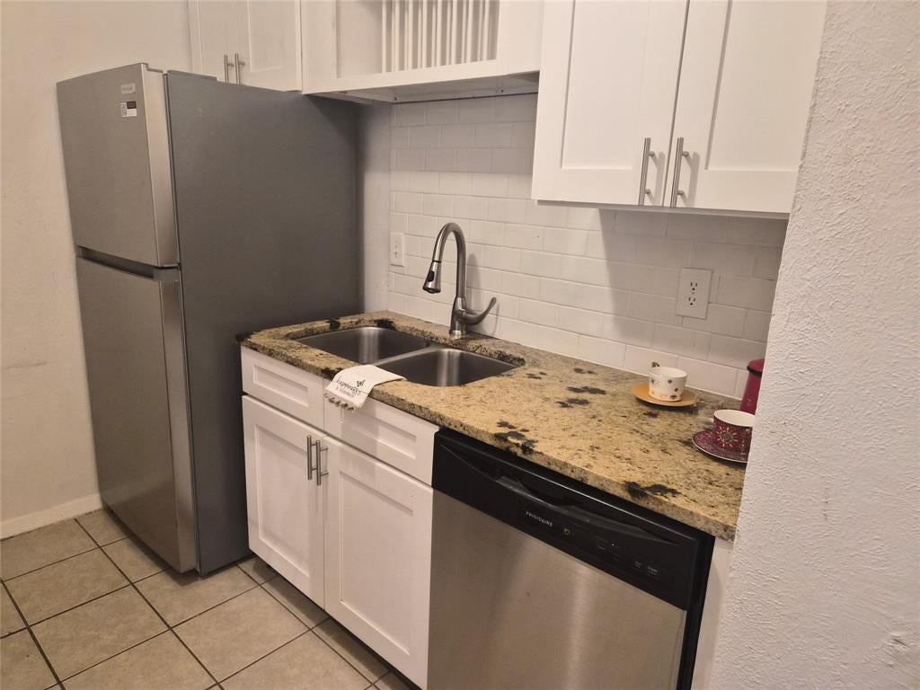 8110 Skillman Street 2059