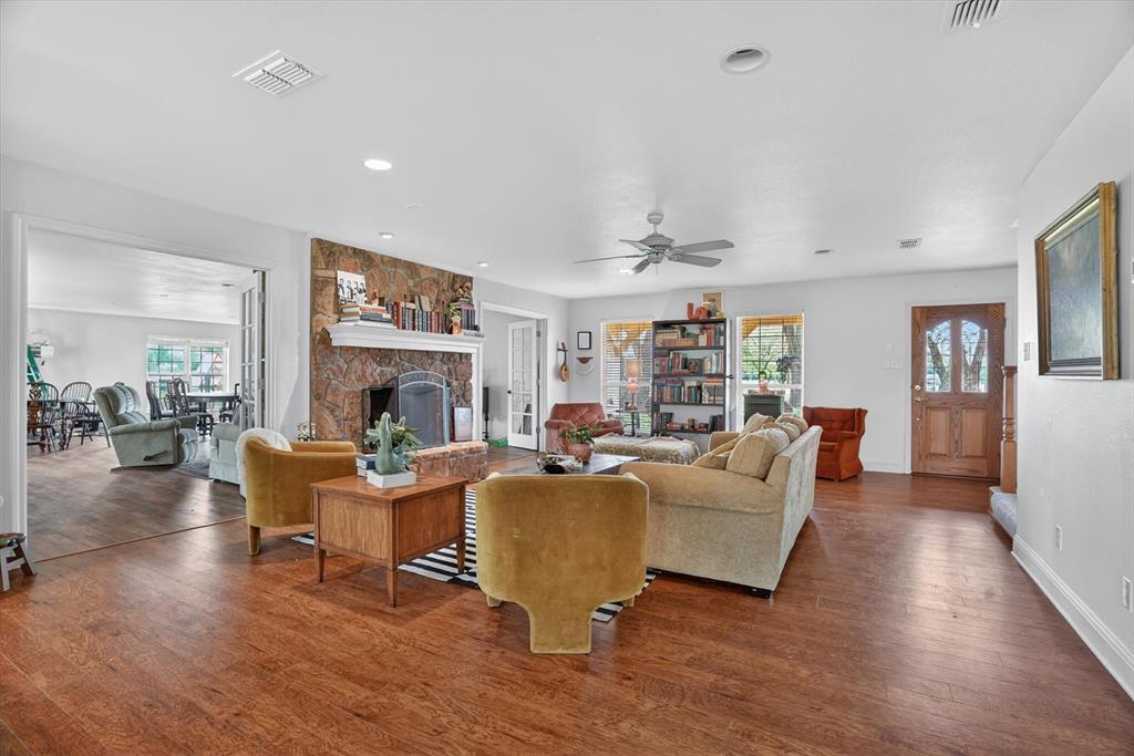 14145 S Highway 281