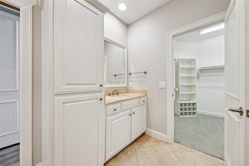 Holland Condo Assoication - Residential Lease