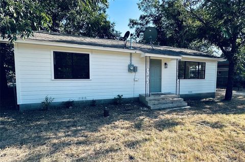 A home in Comanche