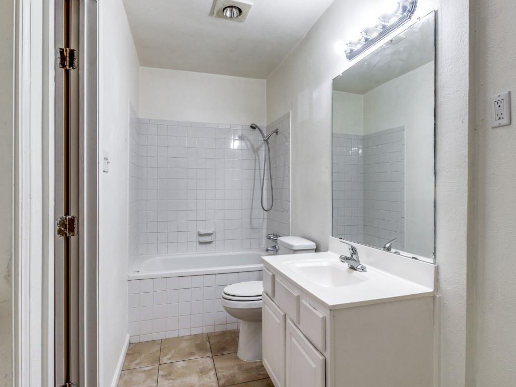 White Rock Village 01 - Residential