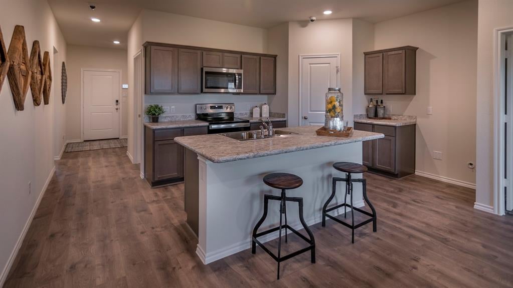 1421 Oak Valley