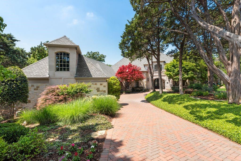 842 Bluff Ridge Drive